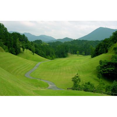 ふるさと納税 山鹿市 鹿北ゴルフ倶楽部　食事付平日ペアプレー券 |  | 02