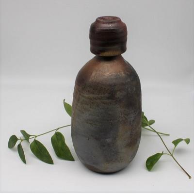 ふるさと納税 備前市 備前焼大徳利(1600cc)とぐい呑みセット(登り窯)