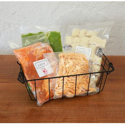 ふるさと納税 上里町 自家製パスタ2種類とパスタソース2種類、4食セット