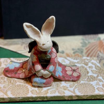 ふるさと納税 坂戸市 陶芸うさぎ 手作り1点もの!(振袖うさぎ)