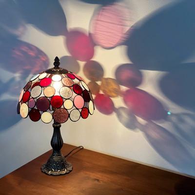 ふるさと納税 瀬戸市 ステンドグラスのテーブルランプ ニジイロボウル M ベリー