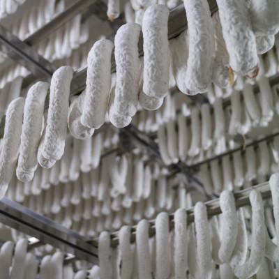 ふるさと納税 唐津市 粉雪サラミ×10本　白カビの力で1か月熟成させた生サラミ |  | 02
