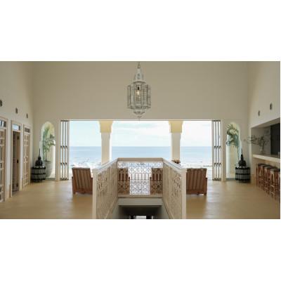 ふるさと納税 南城市 Top Floor Roomペア宿泊券(2連泊・朝夕2食付・リラクゼーション付)