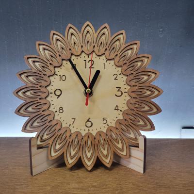 ふるさと納税 津野町 太陽デザイン木時計