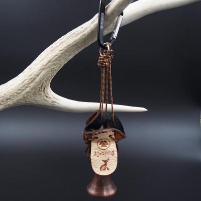 ふるさと納税 南会津町 福島県南会津町製 おぜしかプロジェクト×村の鍛冶屋 鹿革熊よけ鈴 しなやかで強い尾瀬の鹿革を使用