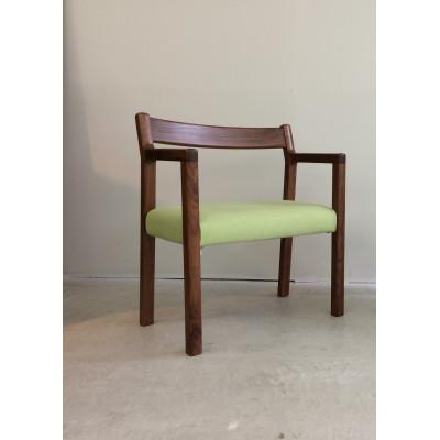 ふるさと納税 大川市 木の気持ち(じぃじばぁばへの木もち)・玄関スツール[グリーン/ウォールナット]