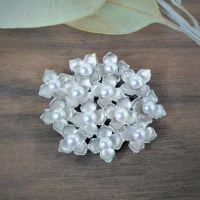 ふるさと納税 鳥羽市 伊勢志摩あこや本真珠ブローチ・あじさい(B02) 200-17