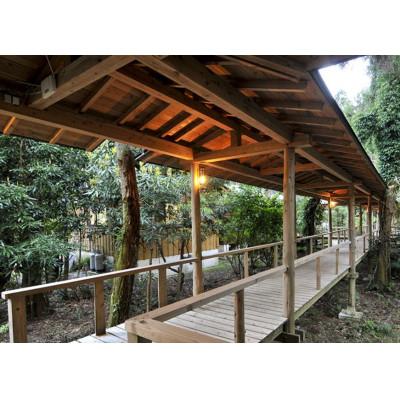 ふるさと納税 屋久島町 [1泊朝食付ペアNewロッジ宿泊券]ロッジ八重岳山荘(屋久島)
