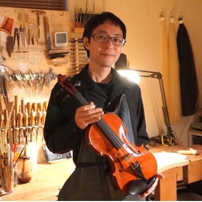 ふるさと納税 ふじみ野市 イタリア・クレモナで修行したバイオリン職人が作る木の名刺ケース【ピンクゴールド】 |  | 03