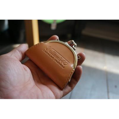 ふるさと納税 鹿屋市 完全オリジナル[ベンズレザー]の牛革を使ったがま口コインケース 1948