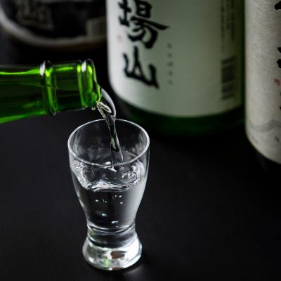 ふるさと納税 津南町 【苗場酒造】苗場山 本醸造1800ml×1本 |  | 01