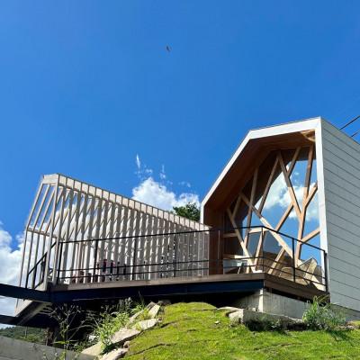 ふるさと納税 朝来市 SUGOMoRIリゾート生野高原のグランピング[Hom Koti 251]1泊2日(4名様まで)