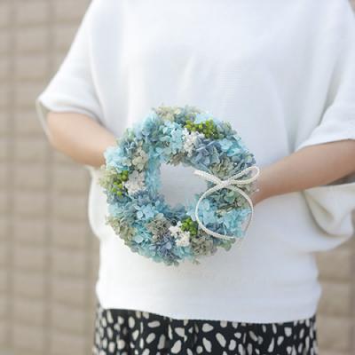 ふるさと納税 山梨市 プリザーブドフラワー紫陽花リース(青 ブルー)おしゃれなお花を玄関やお部屋の壁飾りとして楽しめます |  | 02