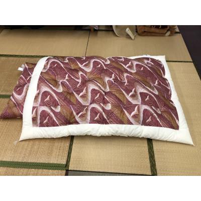 ふるさと納税 近江八幡市 中級もめん綿入り布団 2枚 掛敷セット(お客様用におすすめ)向かい鶴柄赤