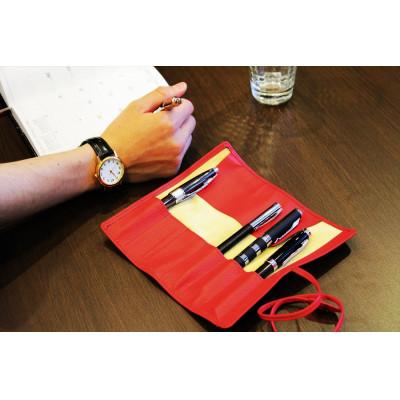 ふるさと納税 香芝市 こだわりの逸品「6本収納ロールペンケース」&lt;ディープレッド&gt;