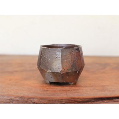 ふるさと納税 上島町 備前焼 三つ足ぐい呑み・サンギリ gi-001