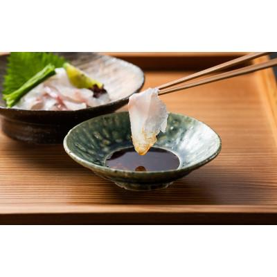 ふるさと納税 北九州市 高級魚を北九州の海から新鮮にお届け! クエ刺・鍋セット(33cm) |  | 02