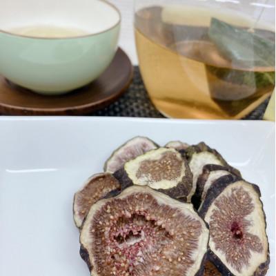 ふるさと納税 大和郡山市 奈良県産ドライフルーツ〜西本農園栽培乾燥いちじくといちじく葉茶のセット〜20g3袋と葉茶1袋