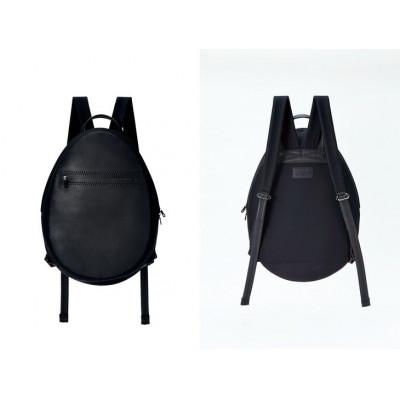 ふるさと納税 香芝市 こだわりの逸品「ネオプレンレザーバックパック」&lt;ブラック&gt;