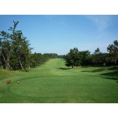 ふるさと納税 加賀市 片山津ゴルフ倶楽部 日本海コース 平日セルフプレー1ラウンド券