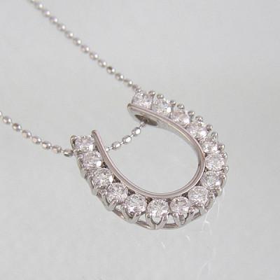 ふるさと納税 南アルプス市 ejブランド『ロマネスク』ホースシュー馬蹄ネックレス Pt900/ダイヤモンド0.50c