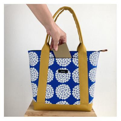 ふるさと納税 魚津市 kimmyのファスナー開閉でプライバシーを守るトートバック・ブルーブーケ