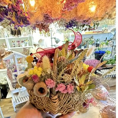 ふるさと納税 直方市 ドライフラワーお任せ花籠アレンジ_2