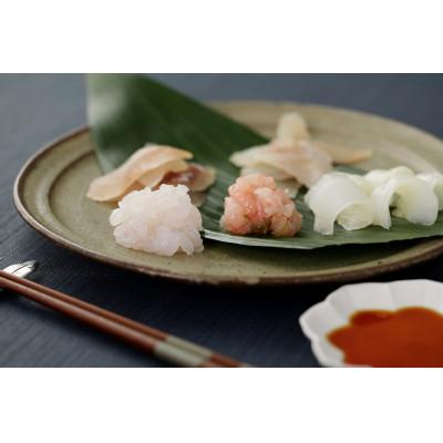 ふるさと納税 氷見市 【氷見産鰤】氷見ぶりたたき・氷見産昆布〆お刺身3種セット!刺身醤油付き_1