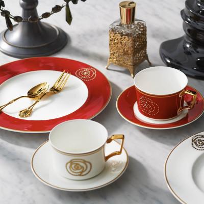 ふるさと納税 みよし市 ノリタケ【エイダンゴールド】カップ&ソーサー(赤)