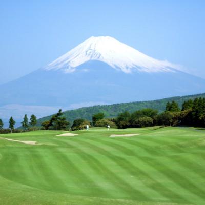 ふるさと納税 三島市 芦の湖カントリークラブ 土日祝日ゴルフ利用券[2名]