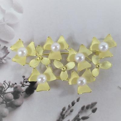 ふるさと納税 鳥羽市 伊勢志摩あこや本真珠ブローチ6珠フラワーYG 120-08