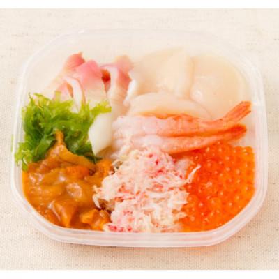 ふるさと納税 北見市 【3種の海鮮丼が楽しめる】計12個入 海鮮丼4個・貝鮮丼3個・プレミアム海鮮丼5個　ツブ　タコ |  | 02