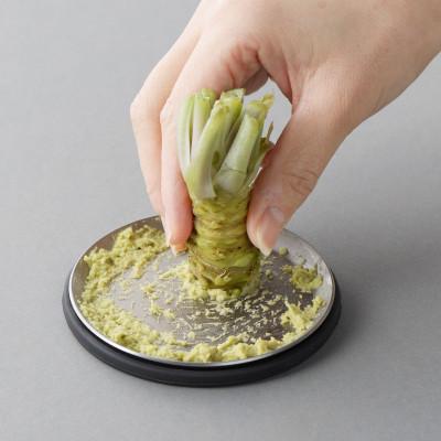 ふるさと納税 燕市 ツボエの極上おろし金 丸皿 -maruzara- 山葵　1枚 【 おろし器 】_1