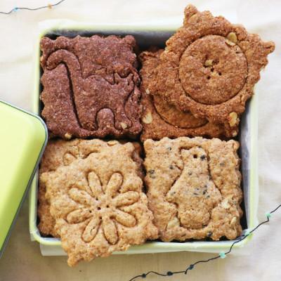 ふるさと納税 井原市 花咲く塩ビスケット缶