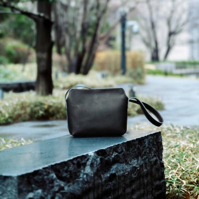 ふるさと納税 香芝市 グラブ革 ボディバッグ ブラック