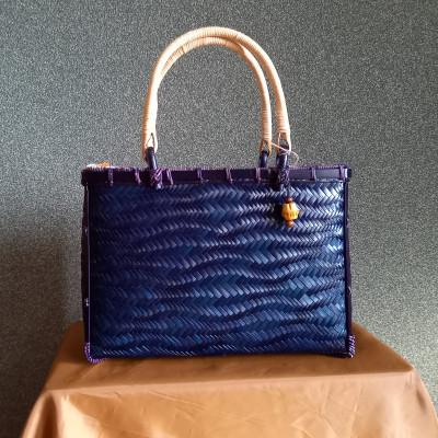 ふるさと納税 西条市 竹工芸職人がつくる「華やかな」竹バッグ(青濃淡色・波網代編み)