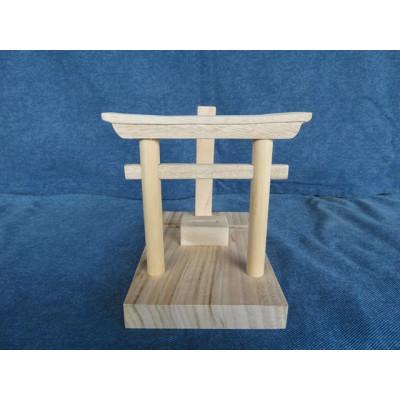 ふるさと納税 みやこ町 霊地英彦山の風で育った楠材の小さな神棚