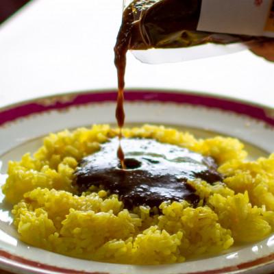 ふるさと納税 坂出市 P ベンガル亭特製スパイスカレー!(スパイスソース:甘口)ターメリックライス2袋付き