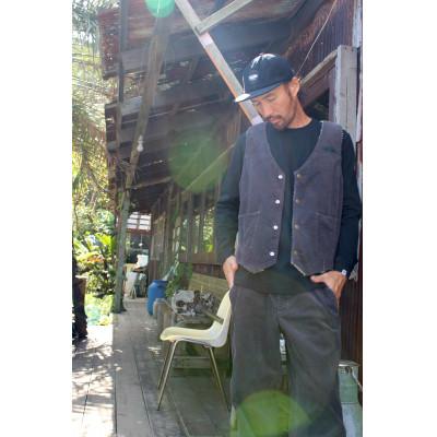 ふるさと納税 茅ヶ崎市 TheCaviar ヴィンテージコーデュロイベスト　カラー:ブラック　サイズ:Lの画像