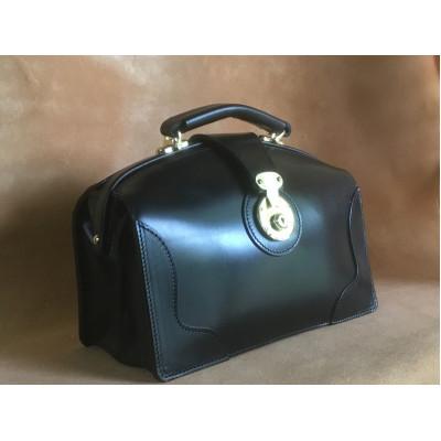 ふるさと納税 南大隅町 ブライドルレザーミニダレスバッグ[ブラック]