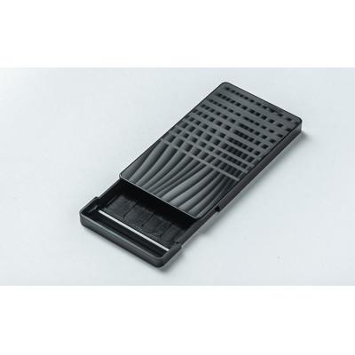 ふるさと納税 美濃加茂市 金属製名刺入れ[浪格 黒]スライド式|ジュラルミン削り出し×デザイン研磨