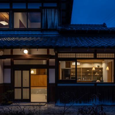 ふるさと納税 甲賀市 信楽焼のまちに暮らすように泊まるOgamaゲストハウス一棟貸切(2名様分)