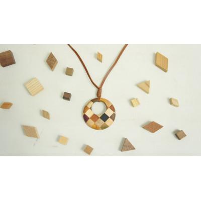 ふるさと納税 日南町 寄木のラウンドペンダント