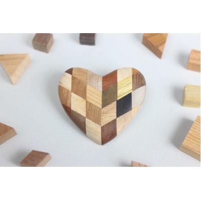 ふるさと納税 日南町 寄木のハートブローチ