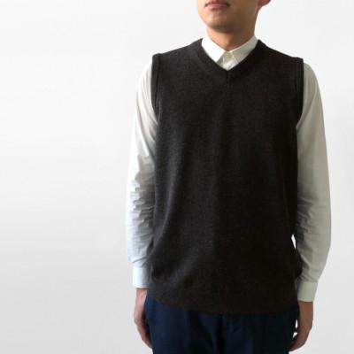 ふるさと納税 五泉市 カシミヤ100%メンズVネックベストLサイズ(チャコールグレー)