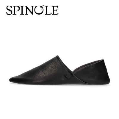 ふるさと納税 府中市 SPINGLE Black 1(22.5〜24.5cm)