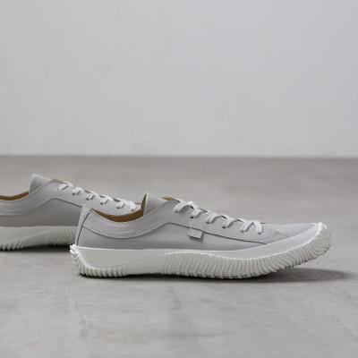 ふるさと納税 府中市 [SPINGLE(スピングル)] SP-110 Light Gray M(25.5cm) スニーカー