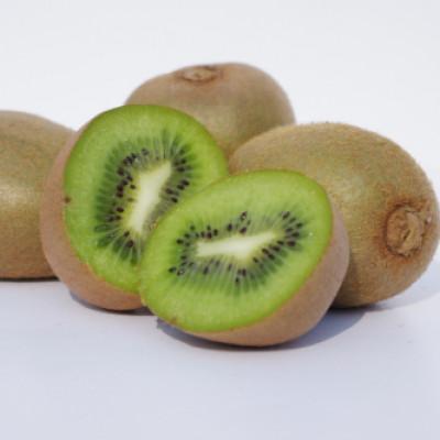 ふるさと納税 五條市 生命の農法(栽培期間中化学農薬・化学肥料不使用)キウイフルーツ 約3kg