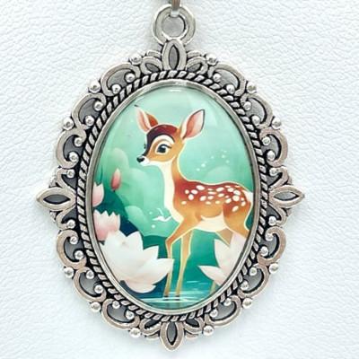 ふるさと納税 奈良市 奈良の子鹿とハスのネックレス(ミドリ)
