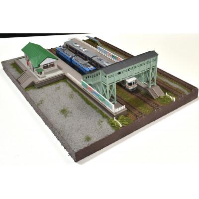 ふるさと納税 南箕輪村 Nゲージ用 鉄道ジオラマ展示台 37×26cm 駅舎と